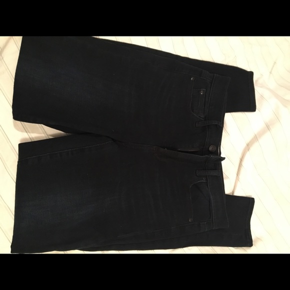 Gap high waisted dark wash skinny jeans 👖 - Picture 3 of 4